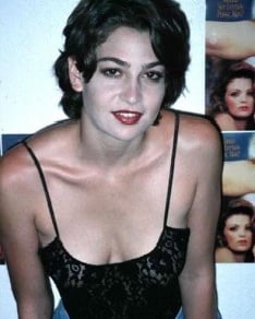 Ванесса Чейз